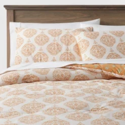 Medallion Printed Comforter & Sham Set Off-White/Dark Gold - Threshold™ 9 Medallion Printed Comforter & Sham Set Off-White/Dark Gold - Threshold™ -Threshold GUEST 60cf55a4 b131 4cd9 9d3e f2d1287d9cce