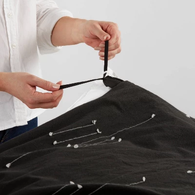 Clipped Linework Duvet Set - Threshold™ 6 Clipped Linework Duvet Set - Threshold™ - Image 4